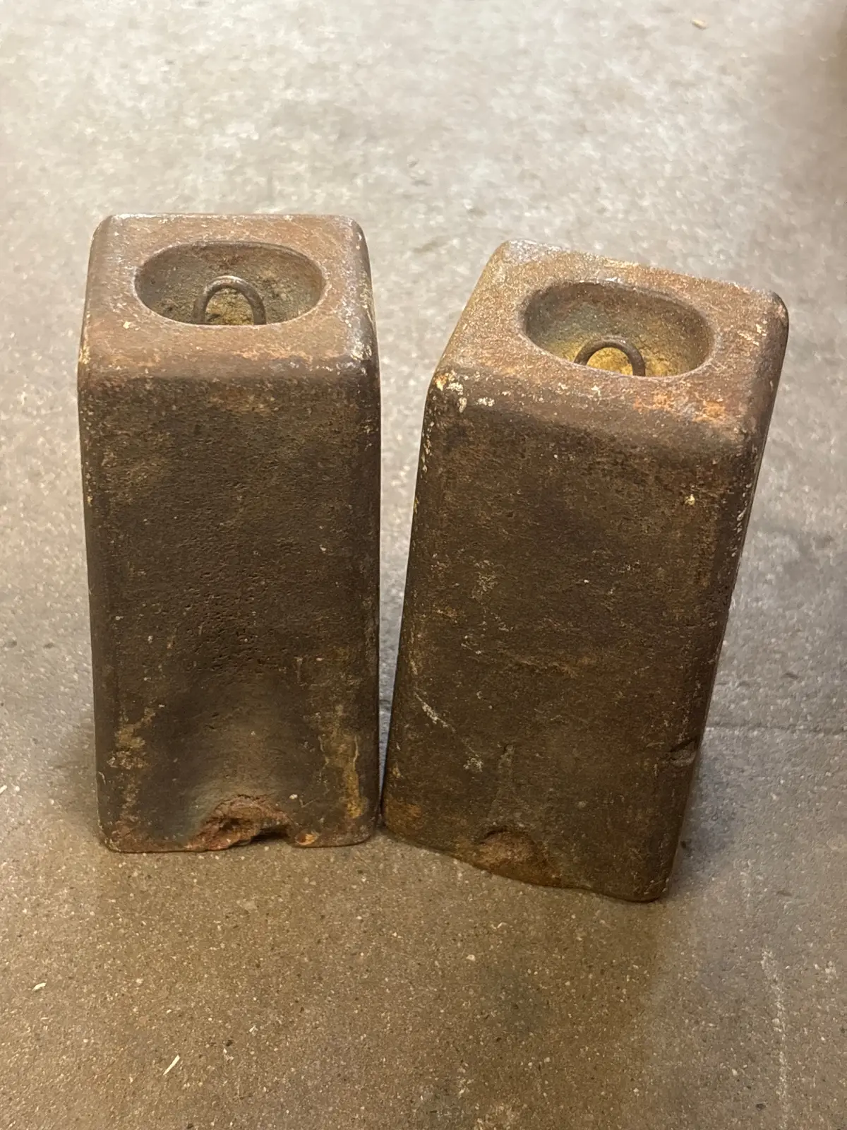 Pair Of Flared Clock Weights 1