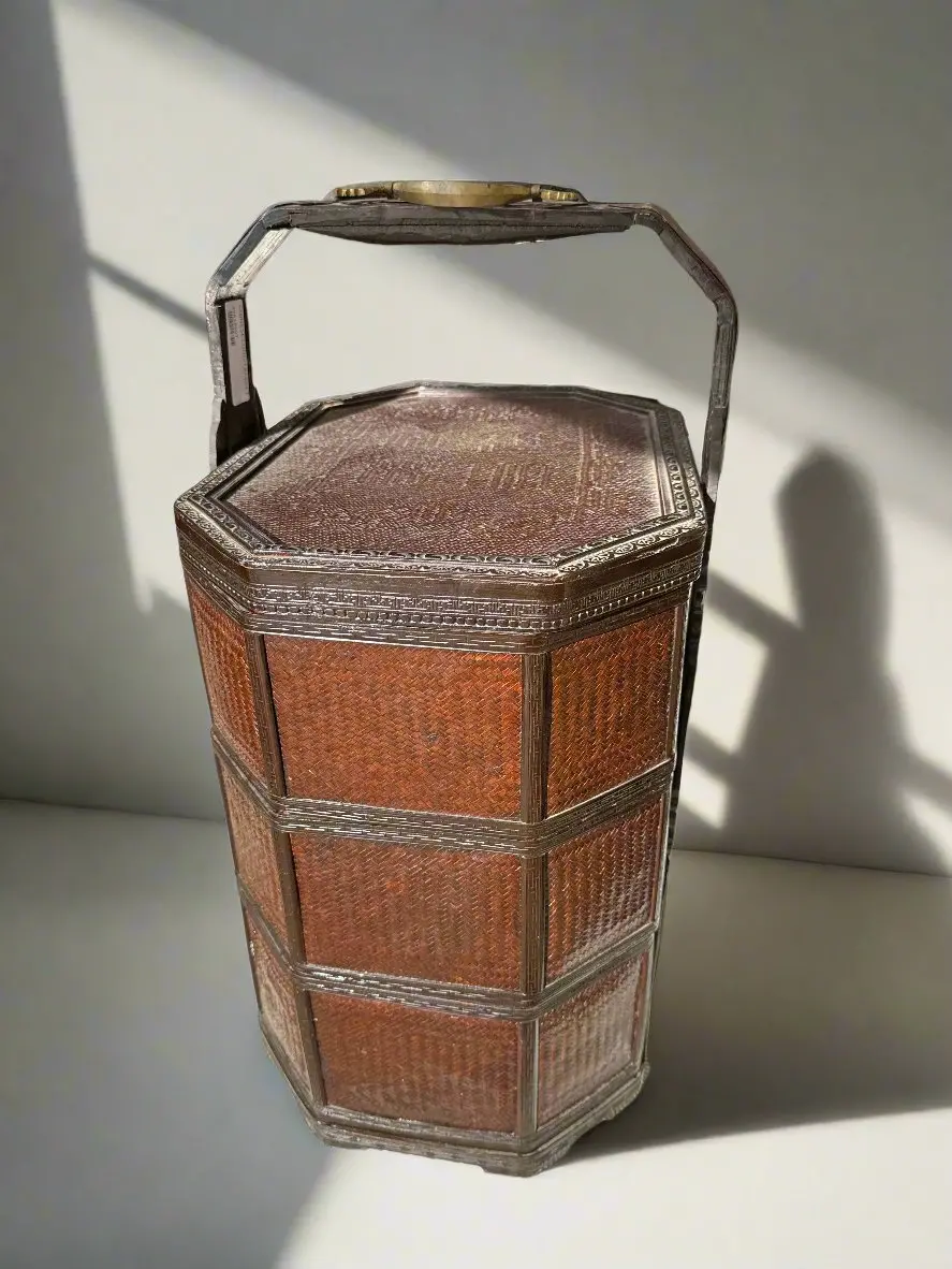 Chinese Lunch Basket 1