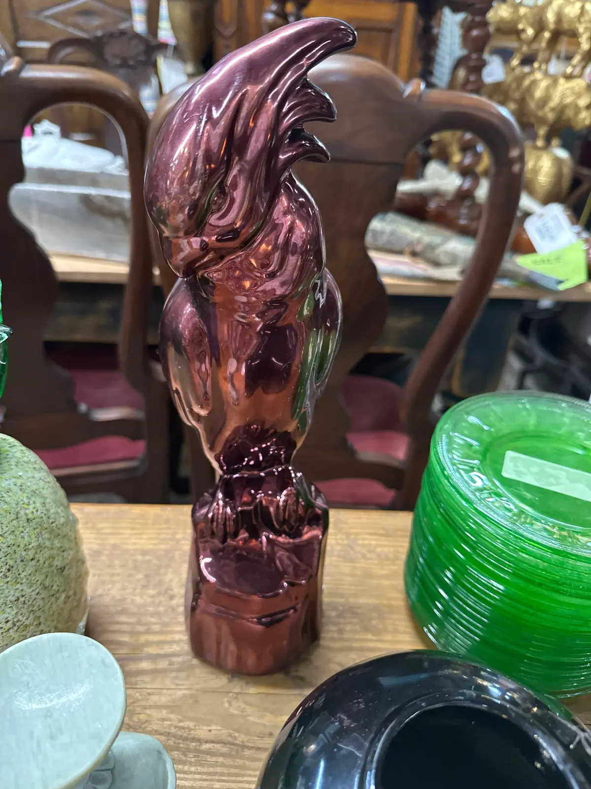 Large Magenta Cockatoo Statue 1