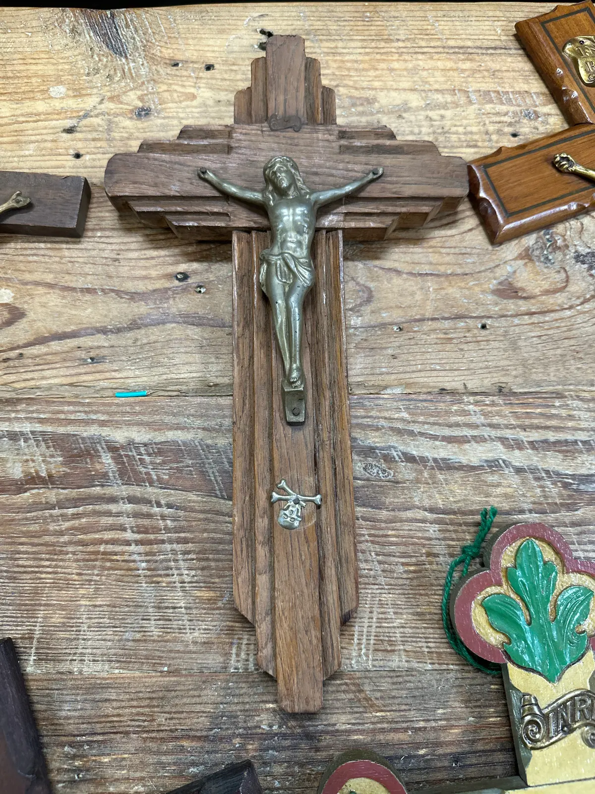 Deco Medium Wood Crucifix 1