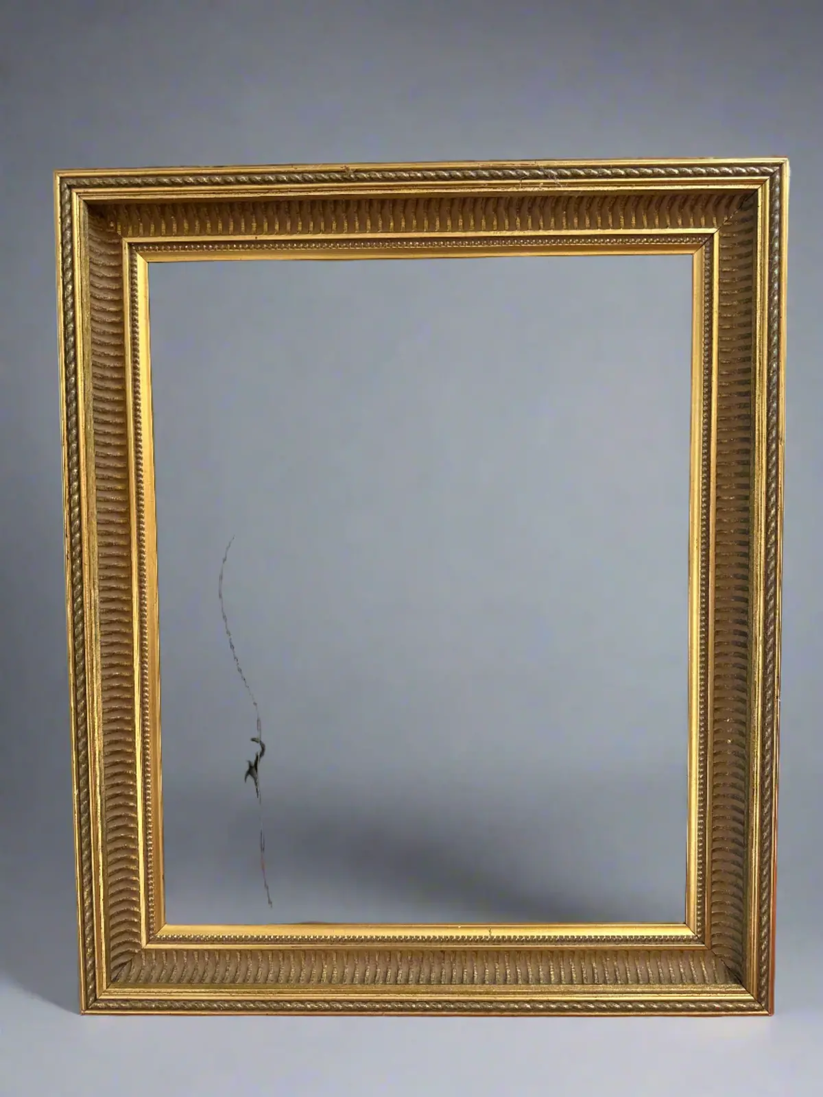 Gold Frame With Flutes 1