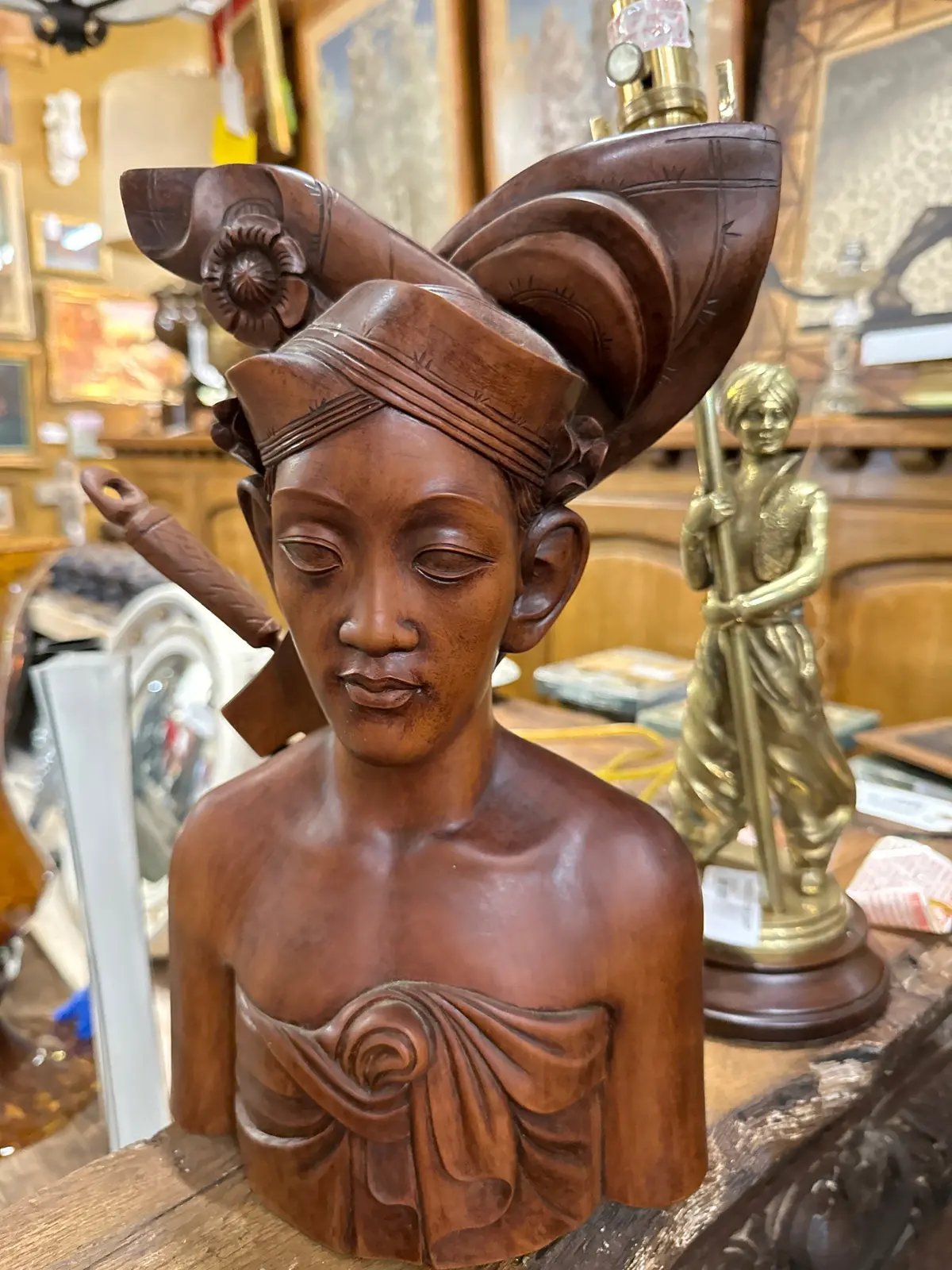 Pair Of Balineses Woman Busts 1