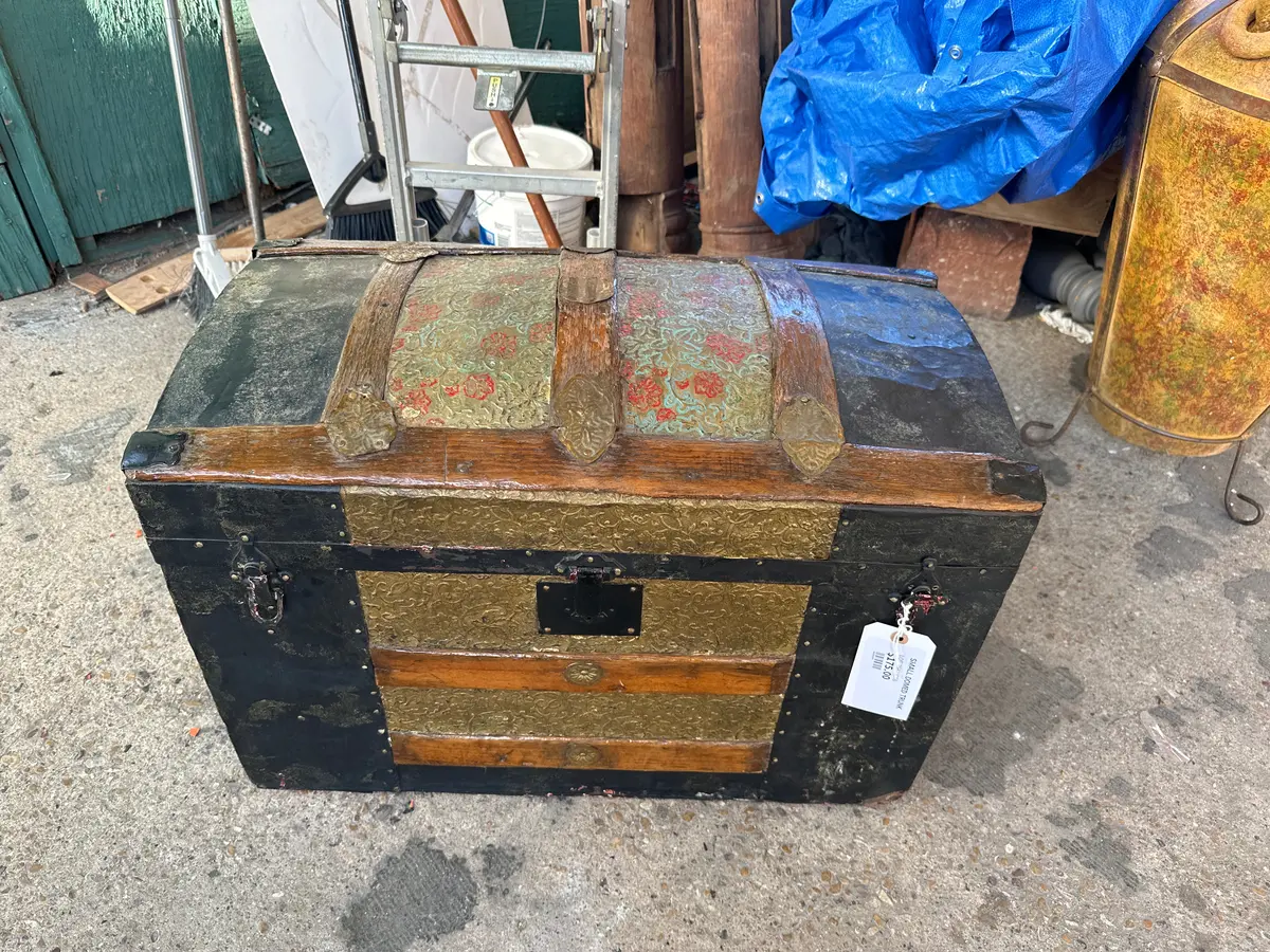Small Domed Trunk 1