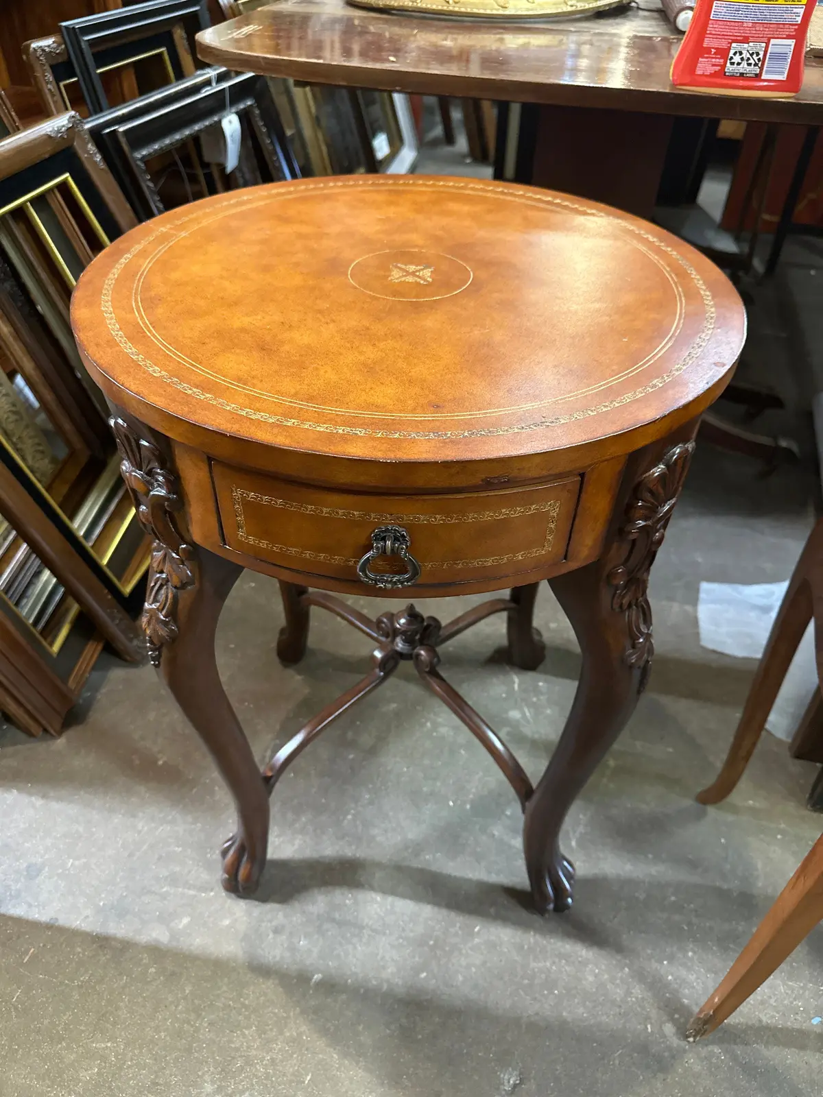 Small Round Leather Top Pedestal Table 1