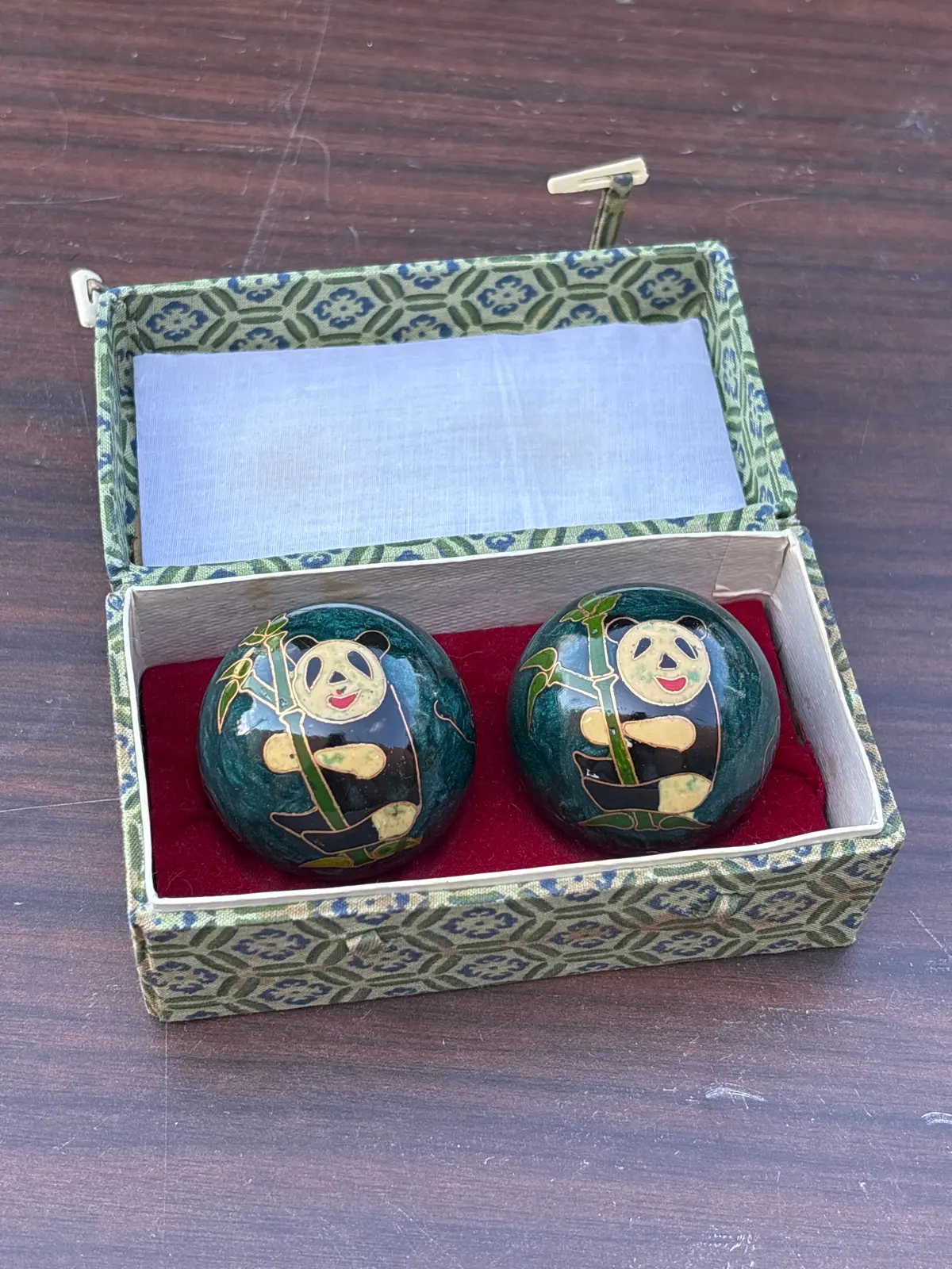 Pair Of Panda Musical Boading Balls 1
