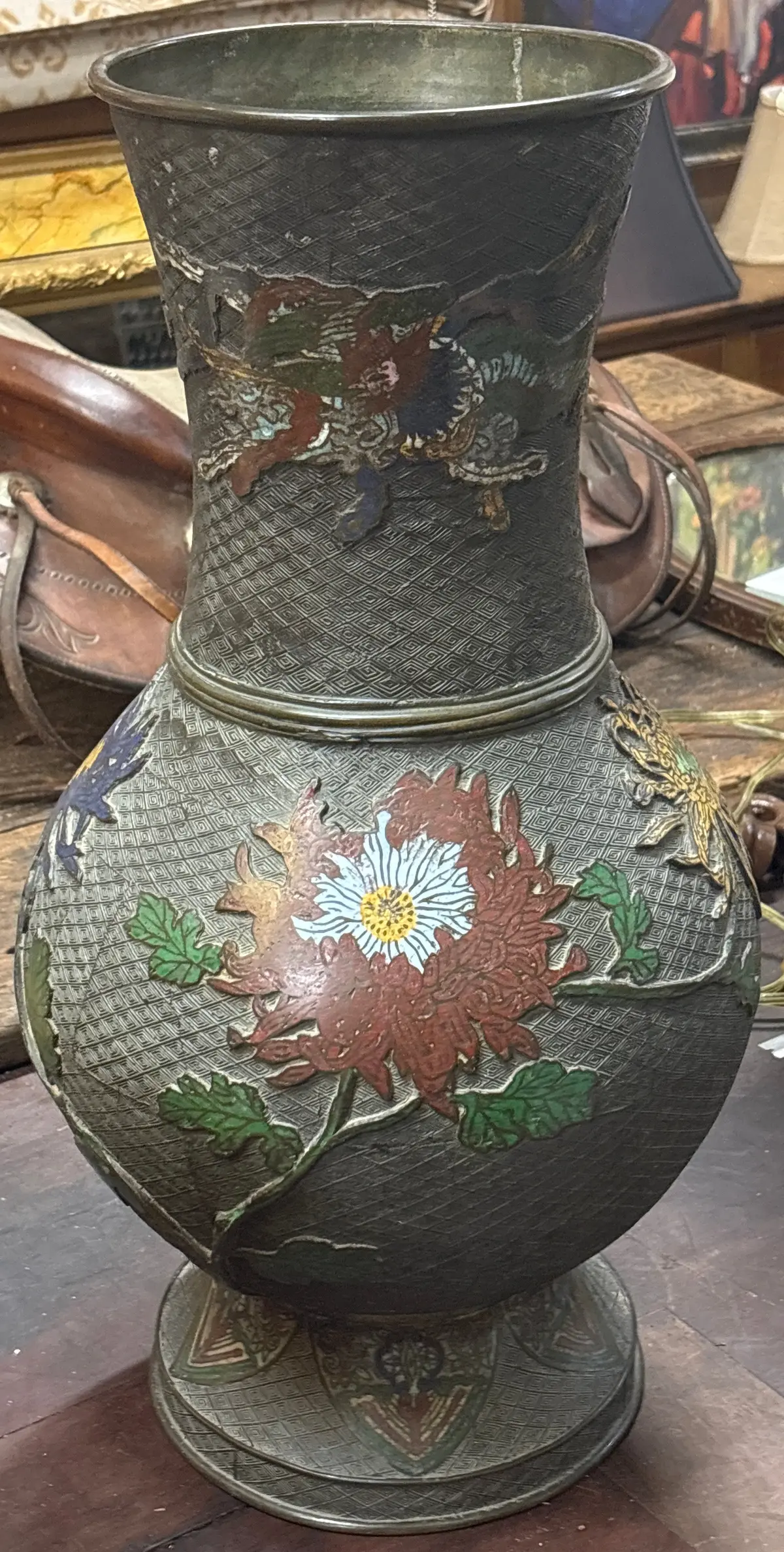 Large Chample Ve Vase 1