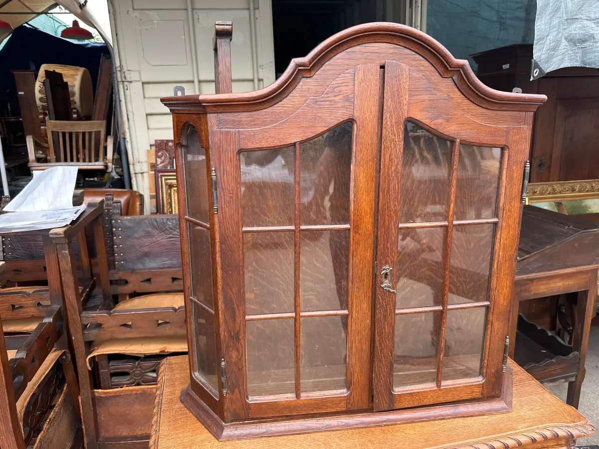 Dark Oak Dutch Wall Cabinet 1
