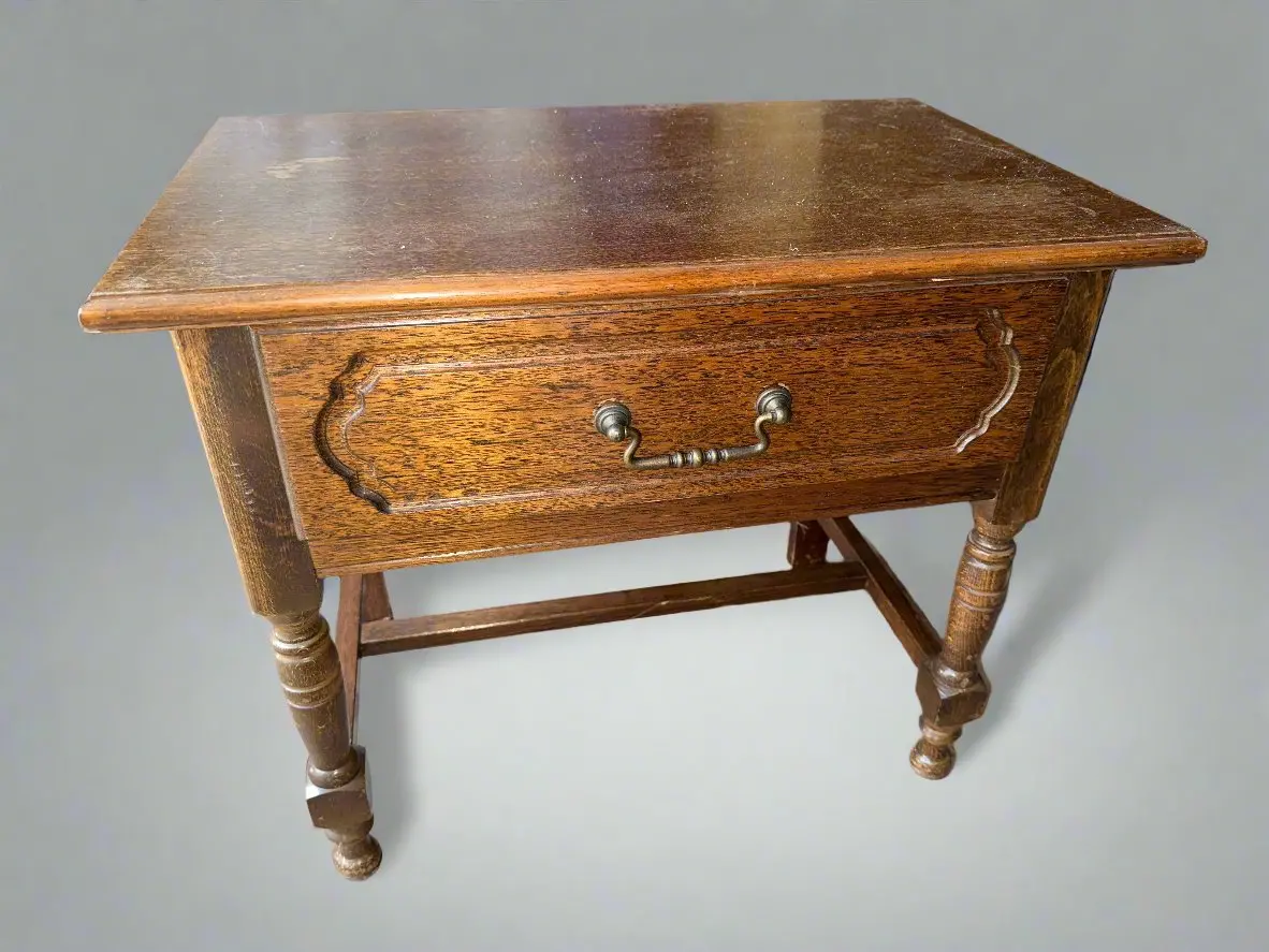 Pair Of Little Oak Drawer Tables 1