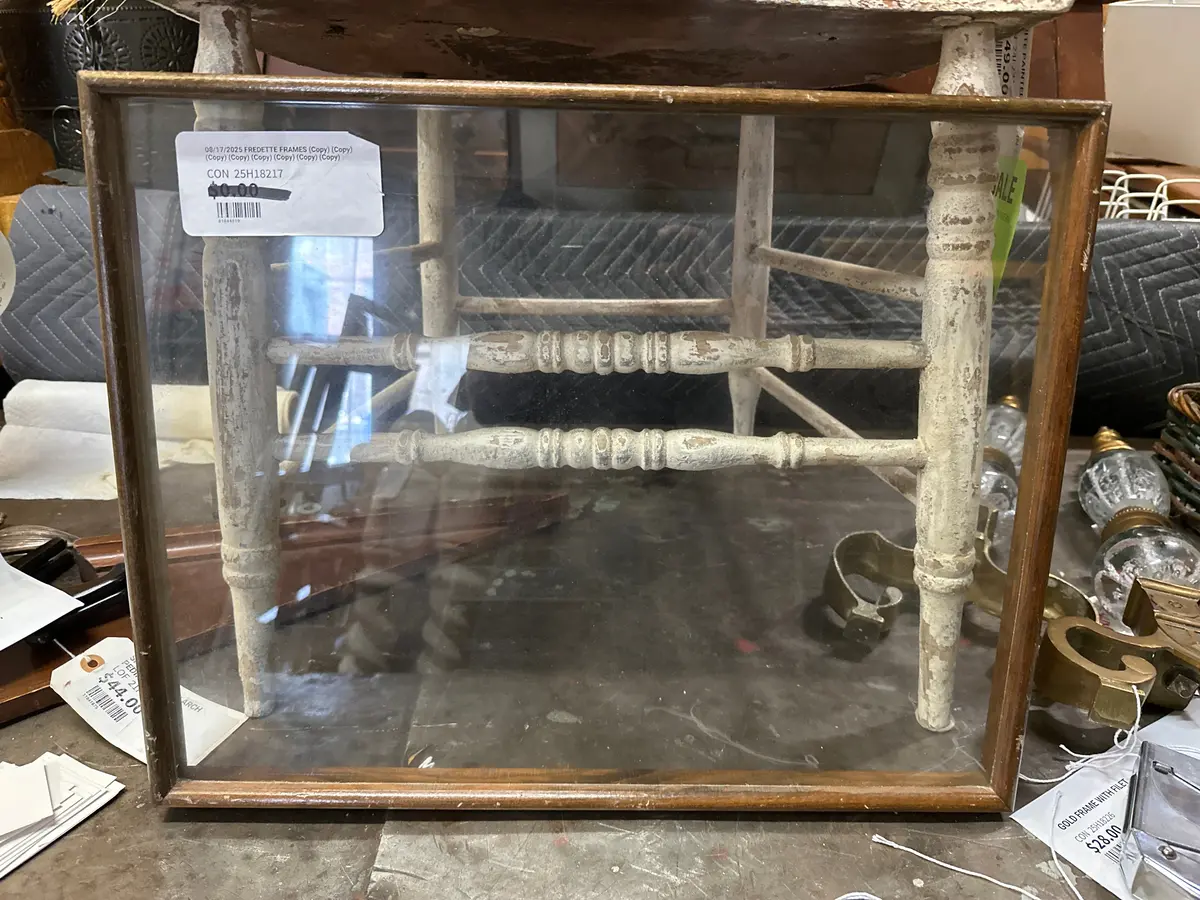 Thin Brown Frame With Glass 1