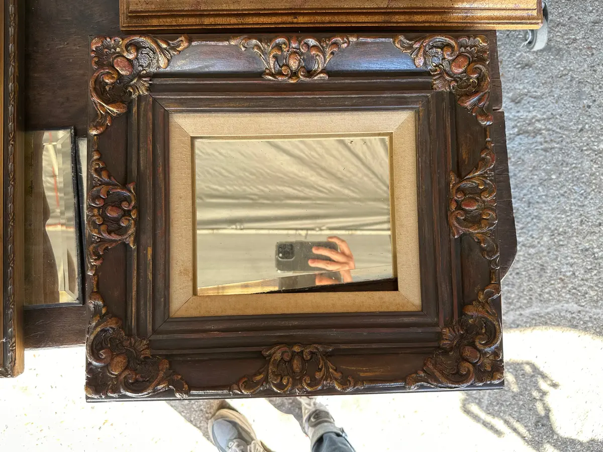 Brown And Gold Detailed Linen Filet Frame 1