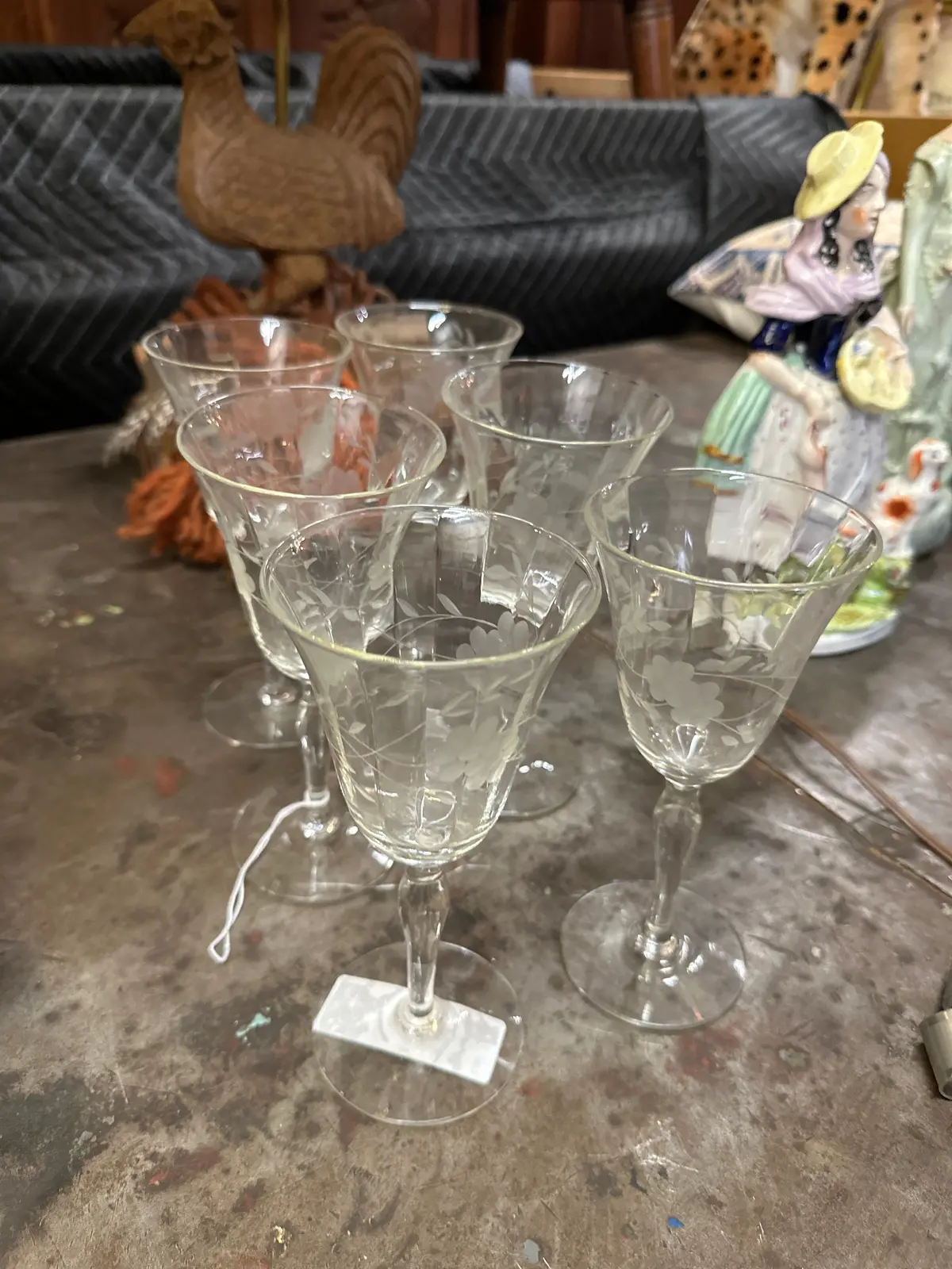Set Of 6 Etched Stem Glasses 1