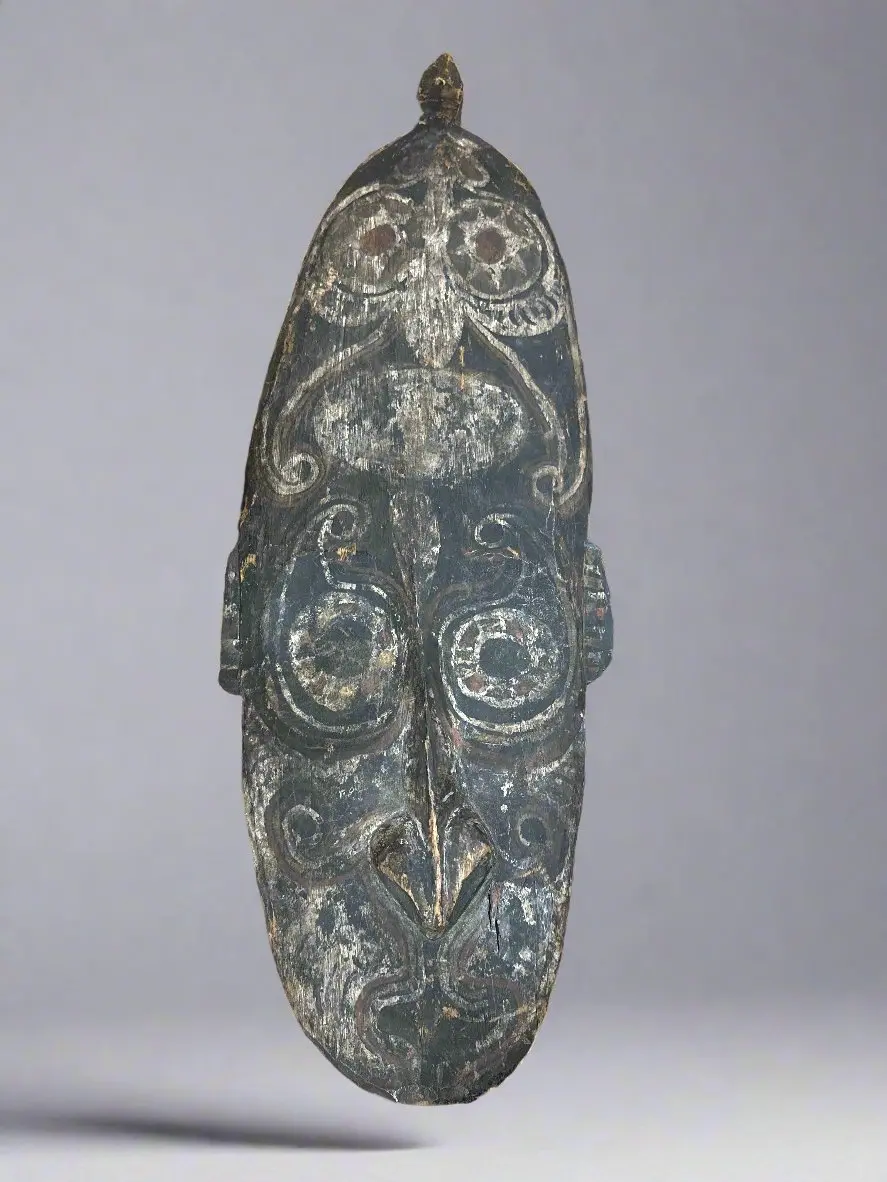 New Guinean Mask Wall Plaque 1