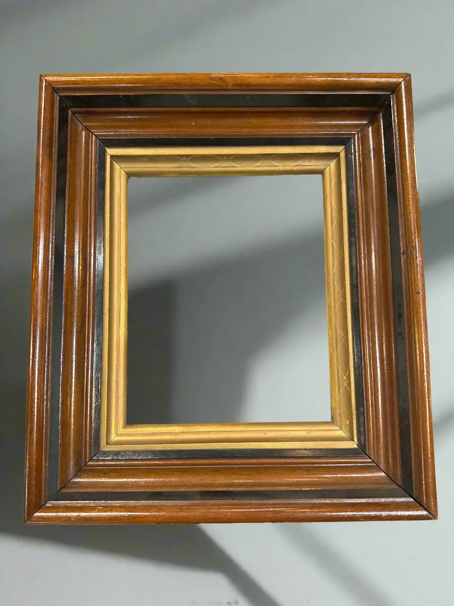 Victorian Walnut Small Frame 1