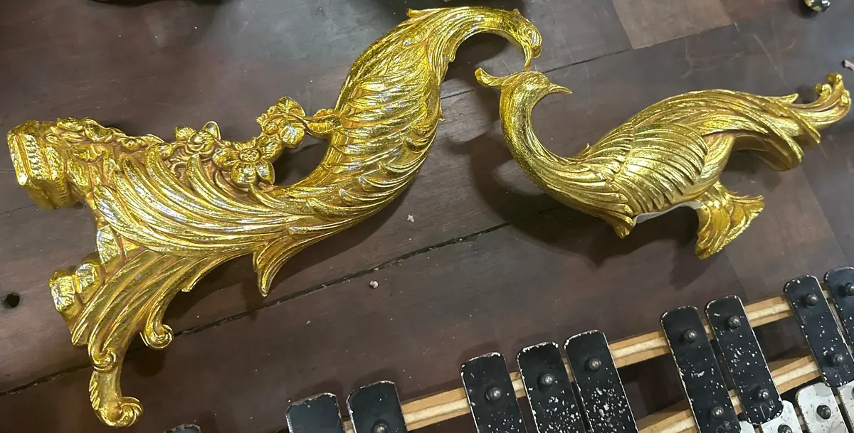 Pair Of Vintage Plastique Bright Gold Birds 1