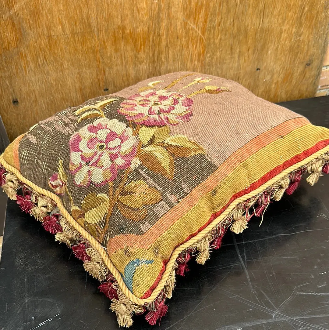 Tapestry Pillow With Tassles 1