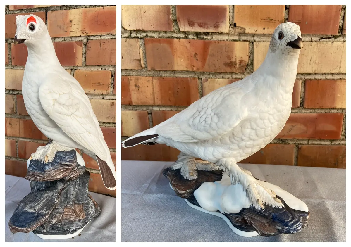 Pair Of Porcelain Arctic Bird Statues On Rocks 1