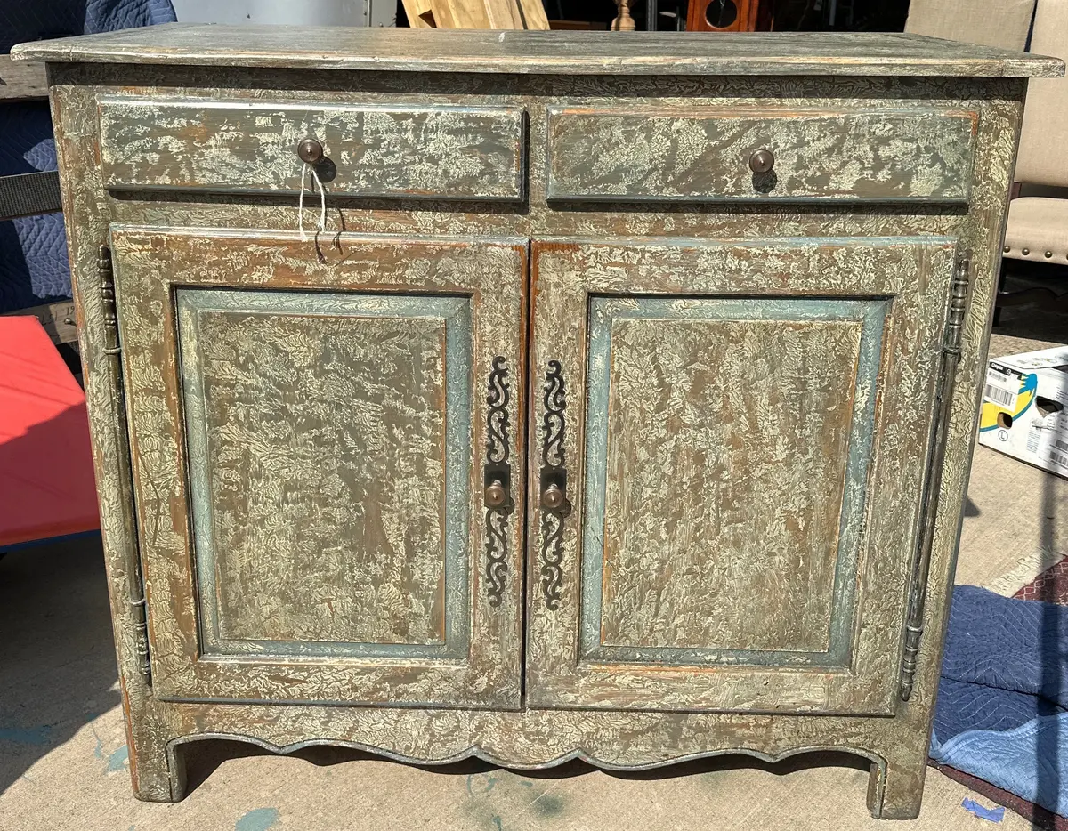 Green Wash Cabinet 2 Door Server 1