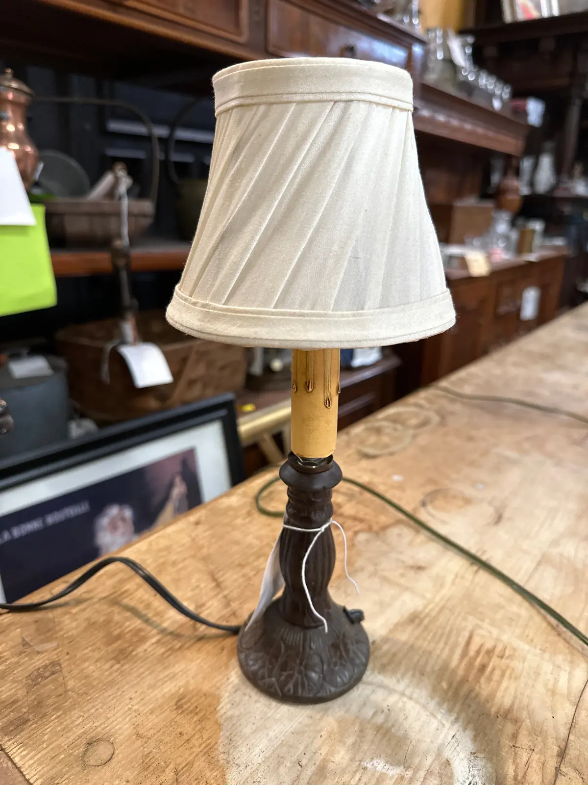 Small Cast Iron Lamp With Shade 1