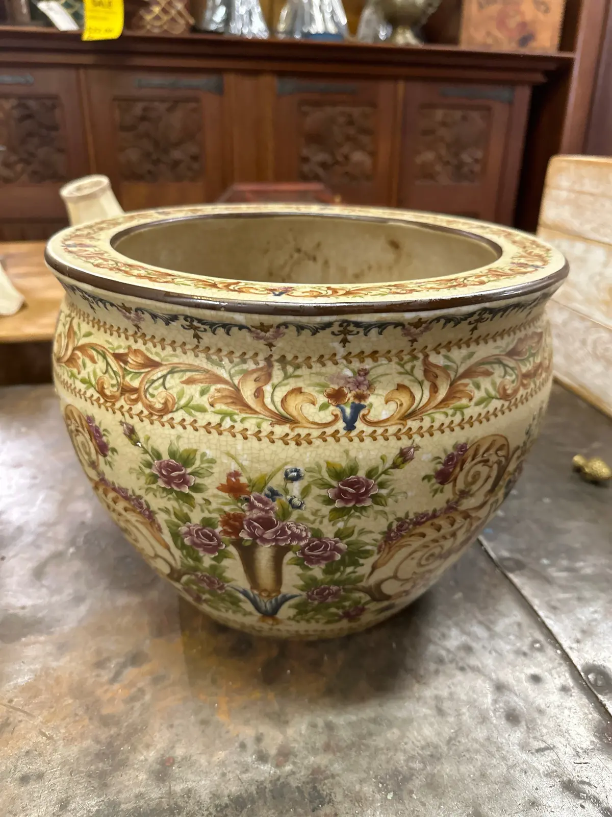 Porcelain Large Jardiniere With Floral Design 1