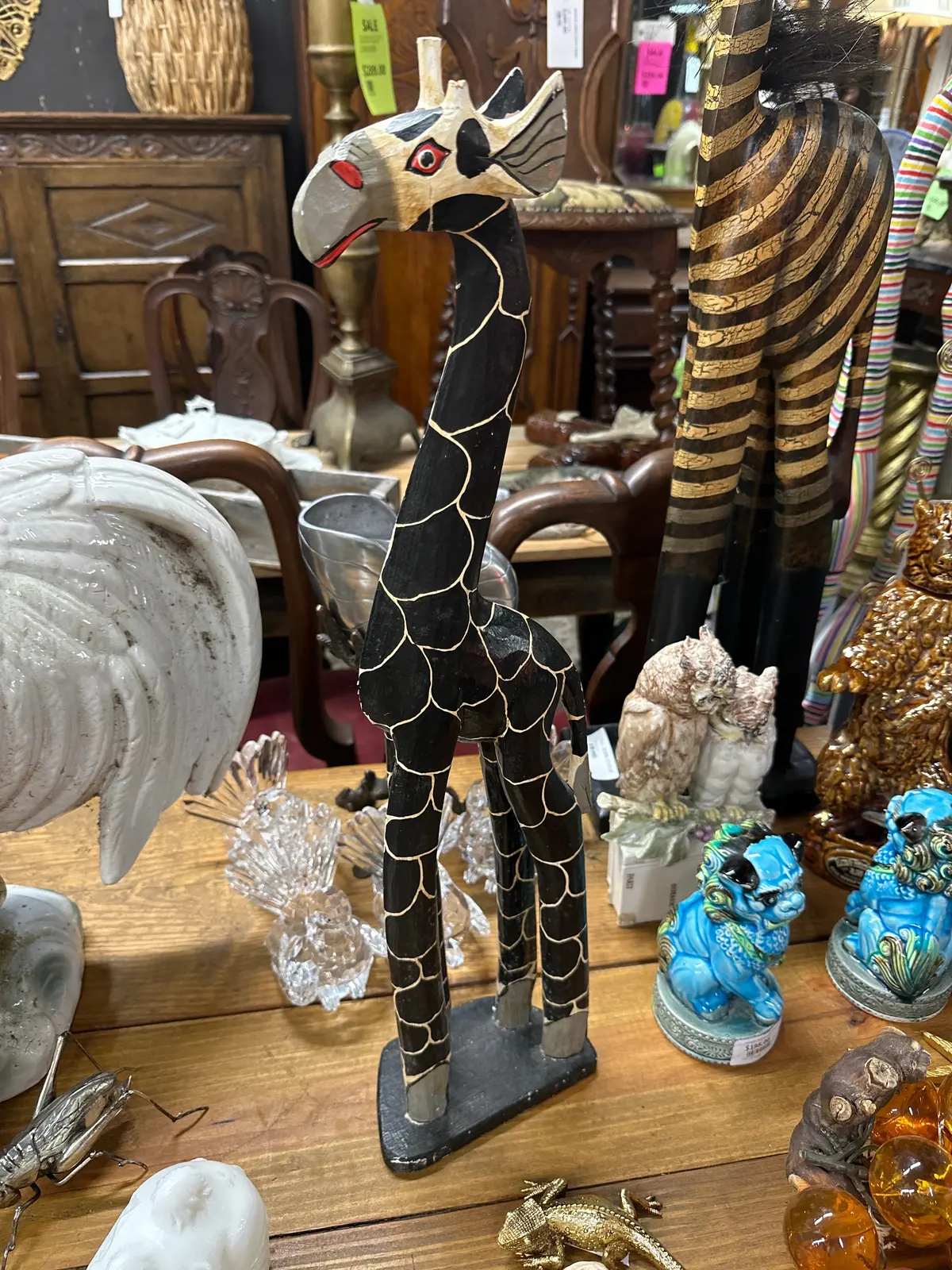 Small Giraffe Statue 1