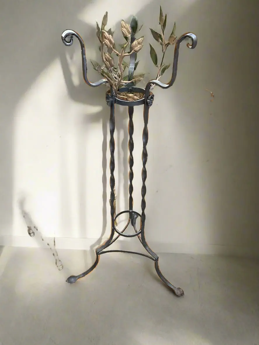 Iron Plant Stand 1