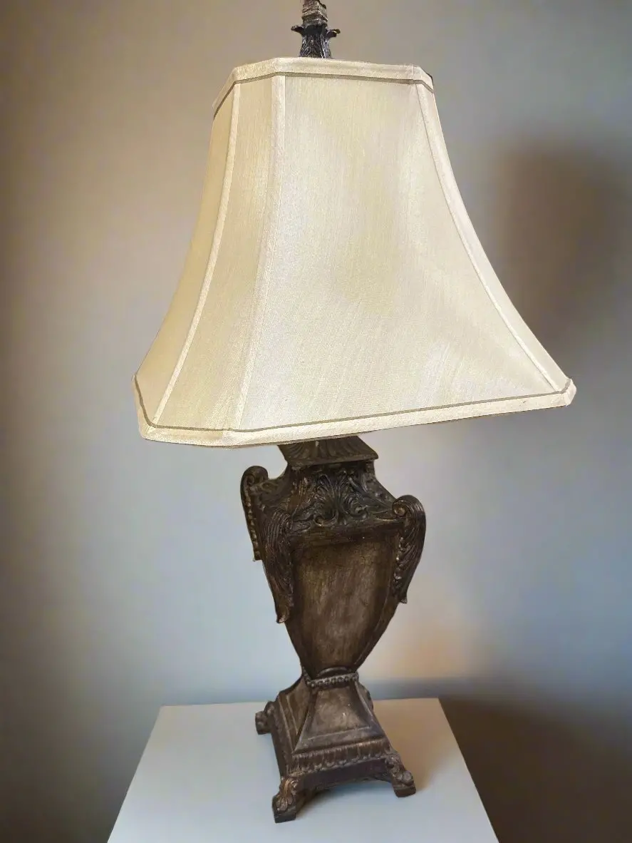 Urn Shaped Resin Lamp With Shade 1