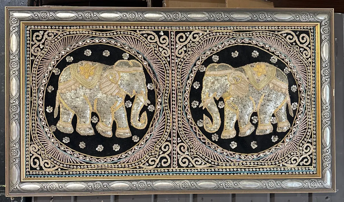 Silver Framed Elephant Kalaga 1