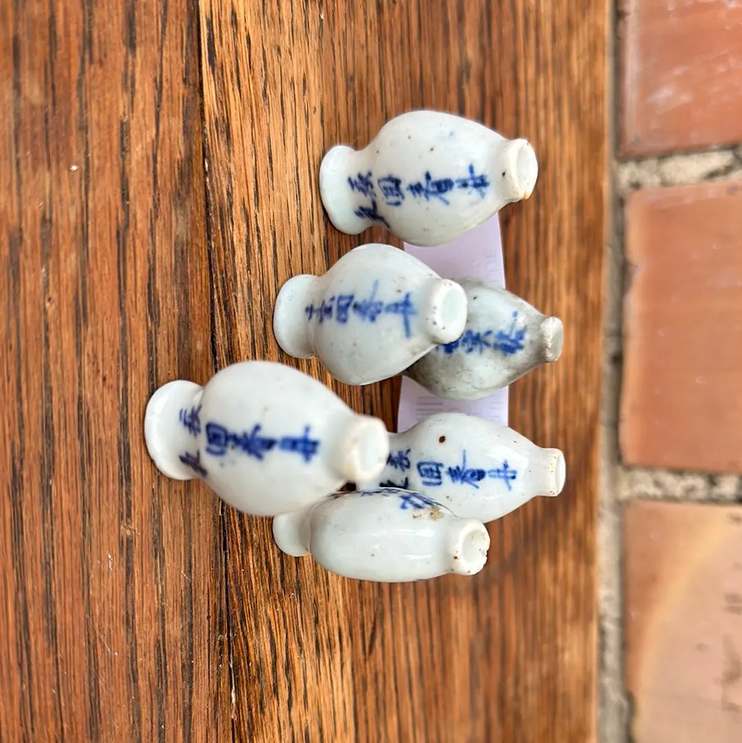 Lot Of 5 Tiny Chinese Blue And White Bottles 1