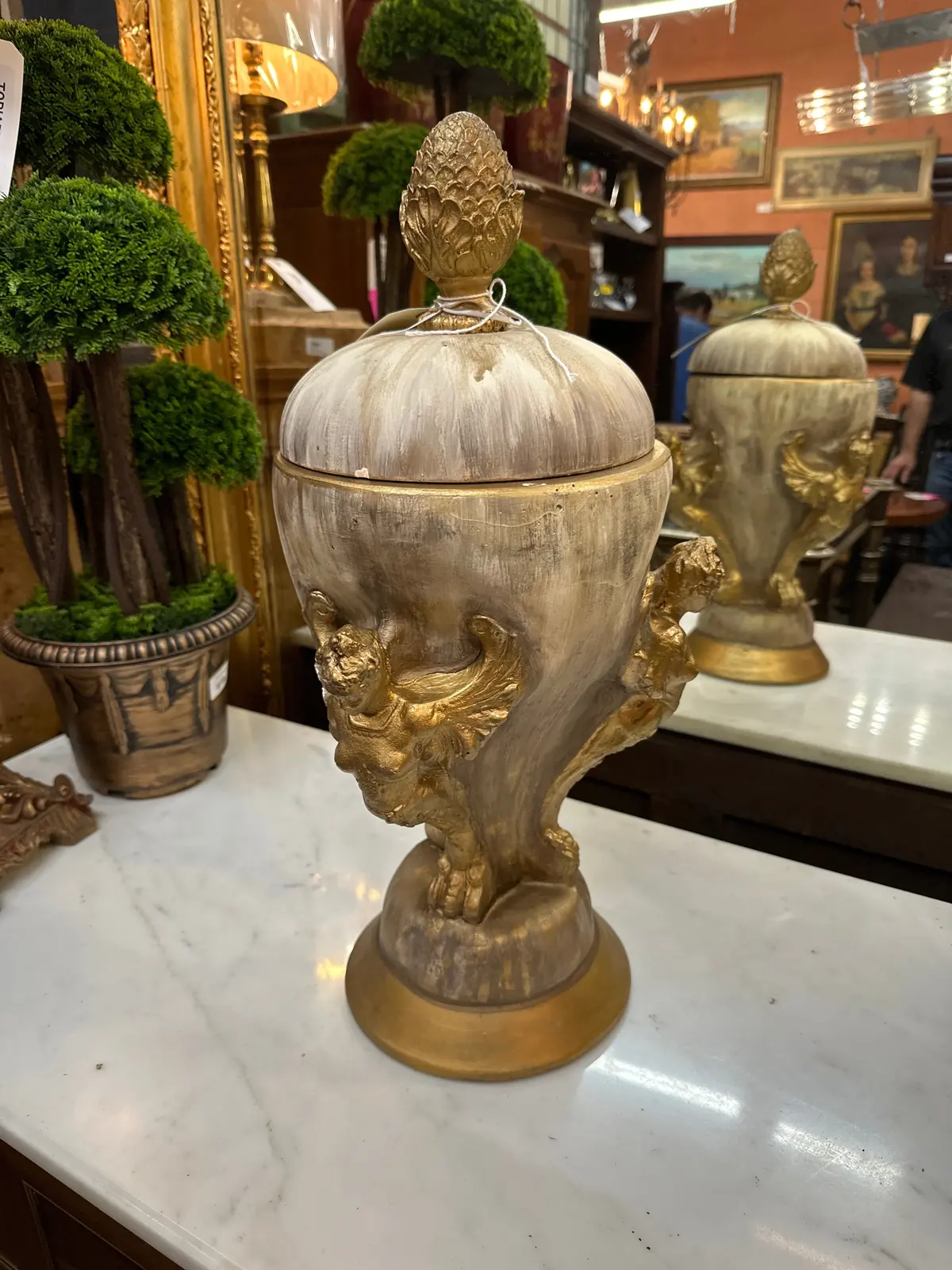 Large Chaulk Urn With Angel 1