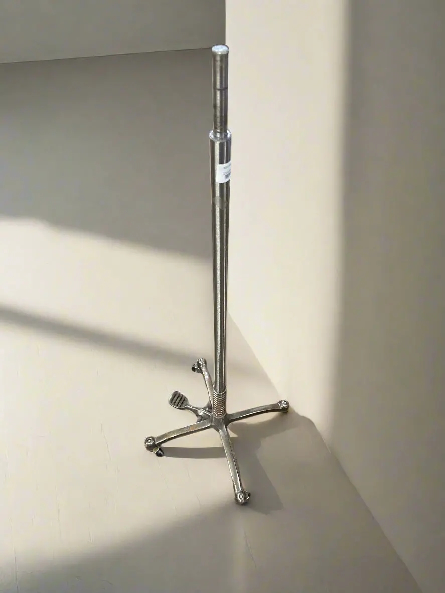 Rolling Chrome Pole Stand 1