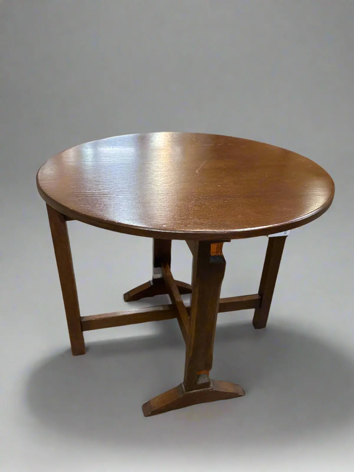 Small Tilt Top Table 1