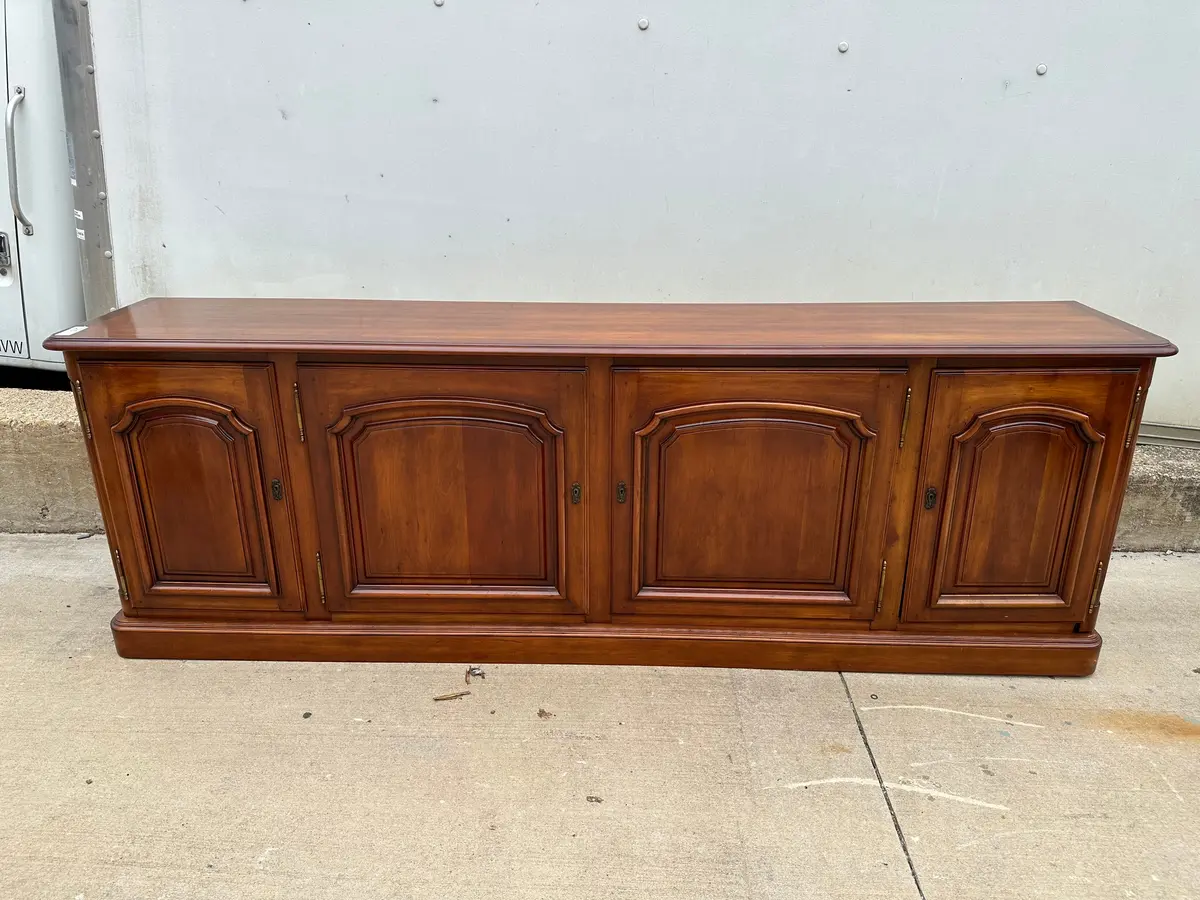 Cherry Sideboard With Arched Doors 1
