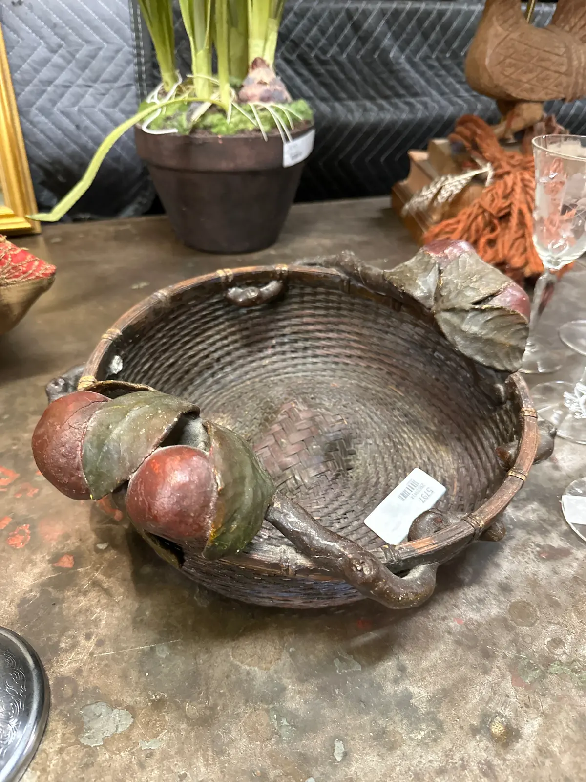 Vintage Round Wicker Fruit Basket 1