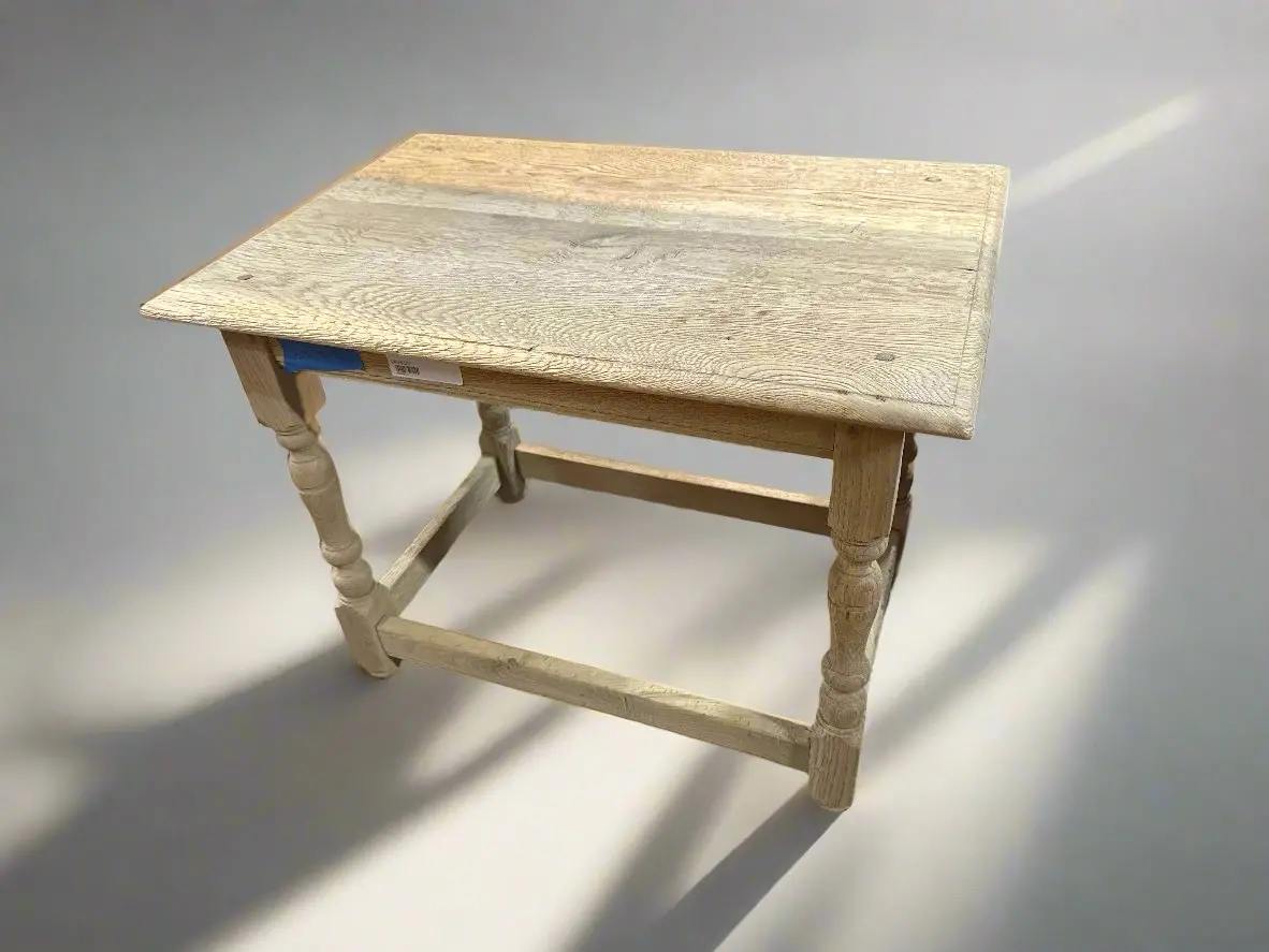 Low Raw Oak Table 1