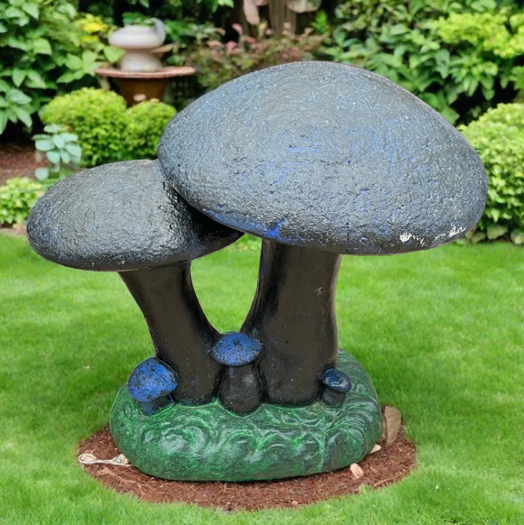 Set Of 2 Concrete Mushrooms Statue 1
