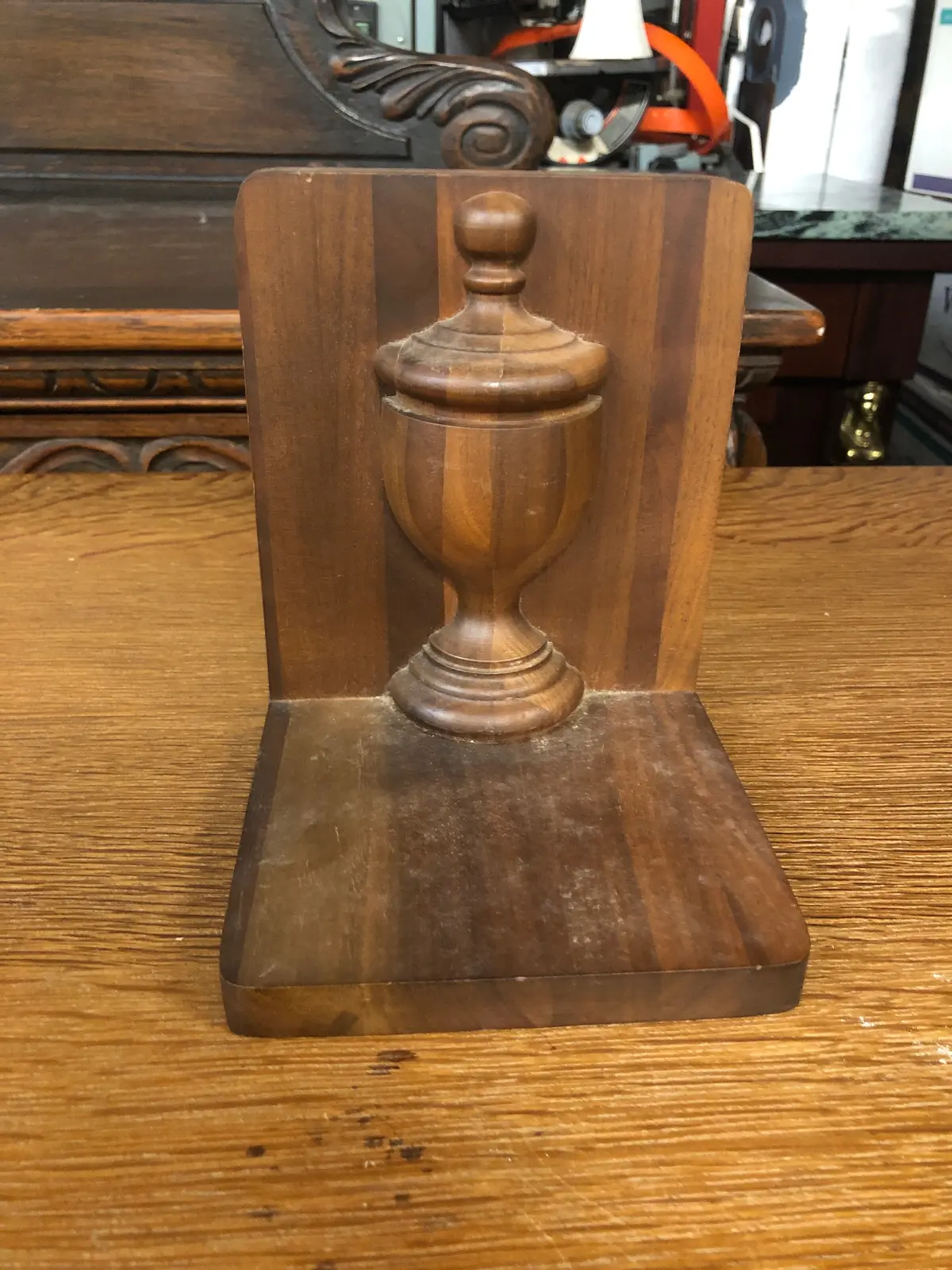 Wood Single Finial Bookend 1