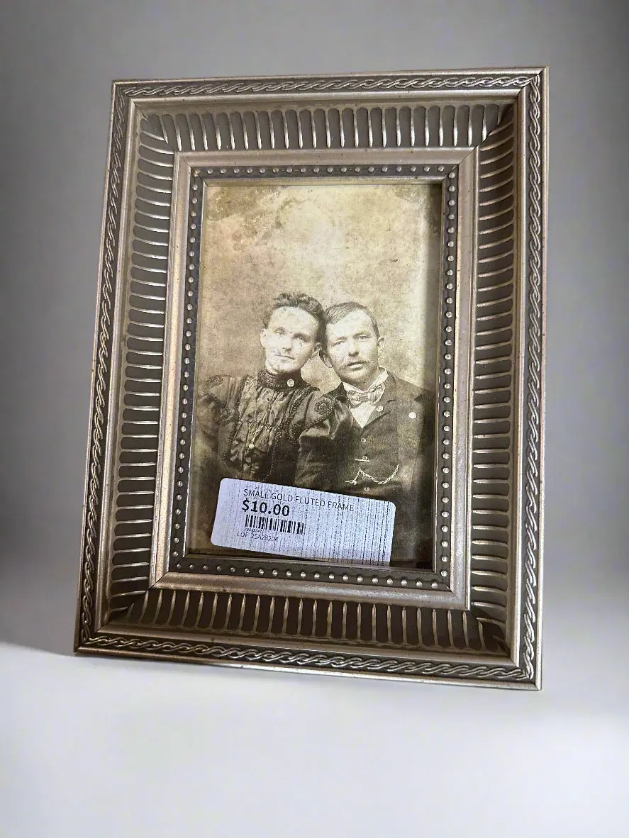 Small Gold Fluted Frame 1