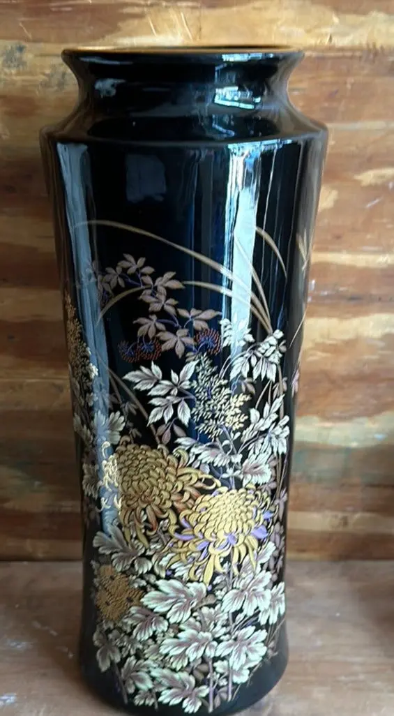 Japanese Black Vase 1
