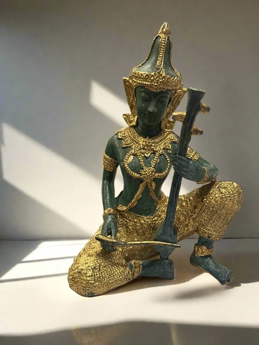 Small Bronze Thai Buddha 1