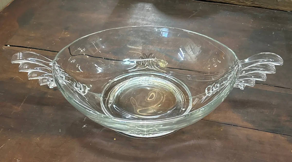 Dunkin Miller Glass Bowl 1