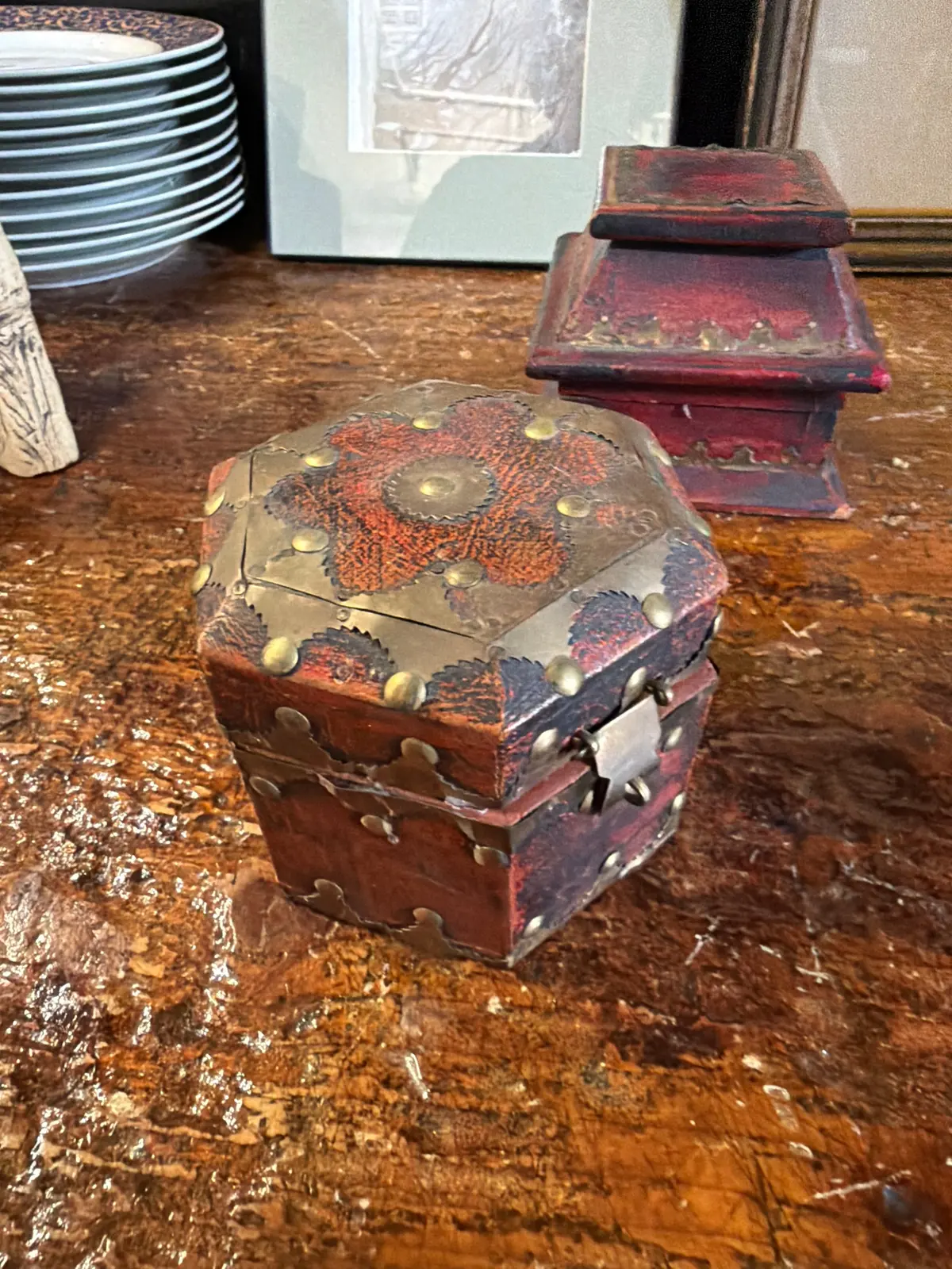 Small Octagon Box With Brass Trim 1