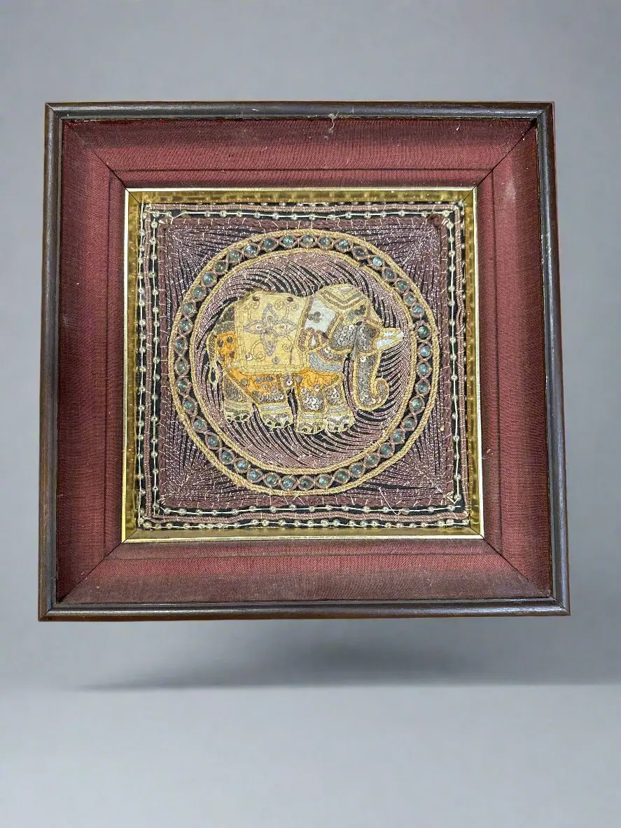 Small Framed Elephant Kalaga 1