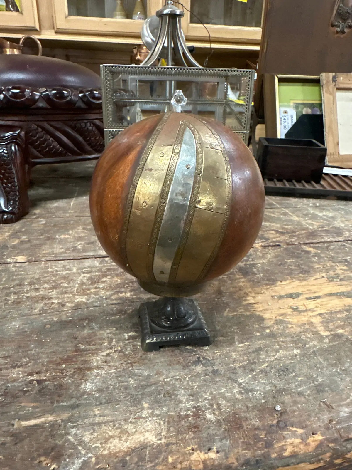 Inlaid Ball On Stand 1