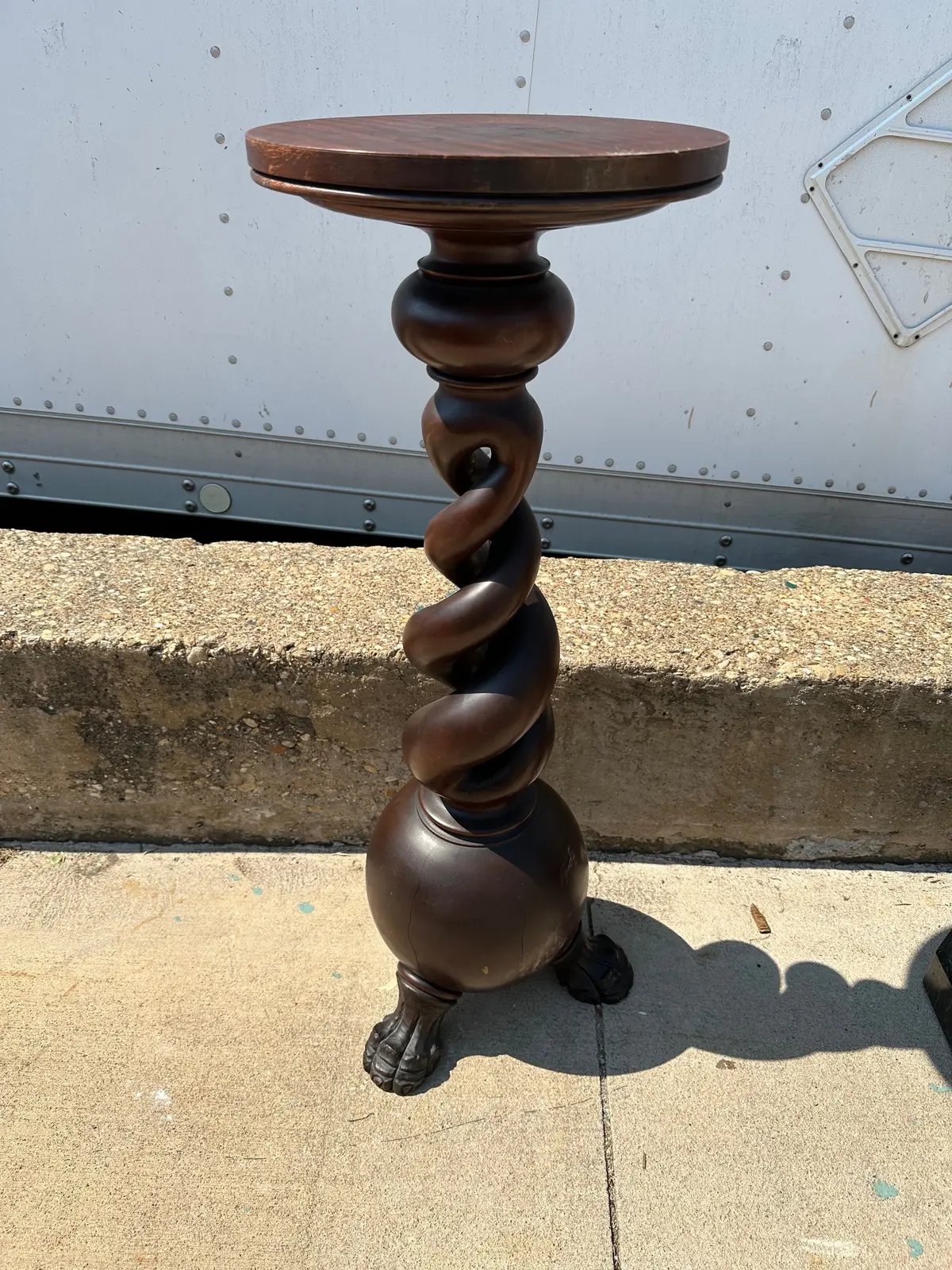 Mahogany Wooden Pedestal With Barley Twist Column 1