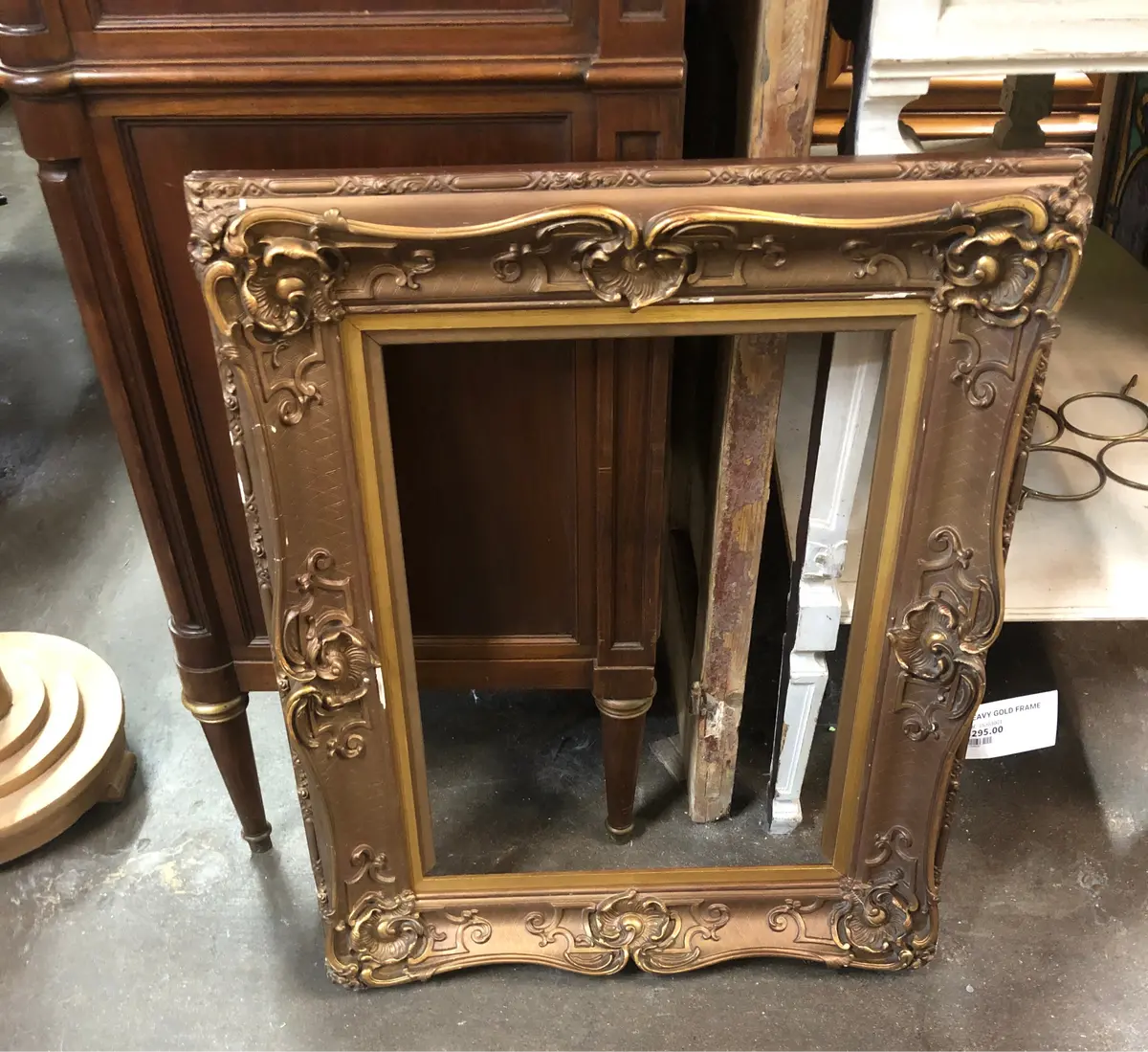 Heavy Gold Frame 1