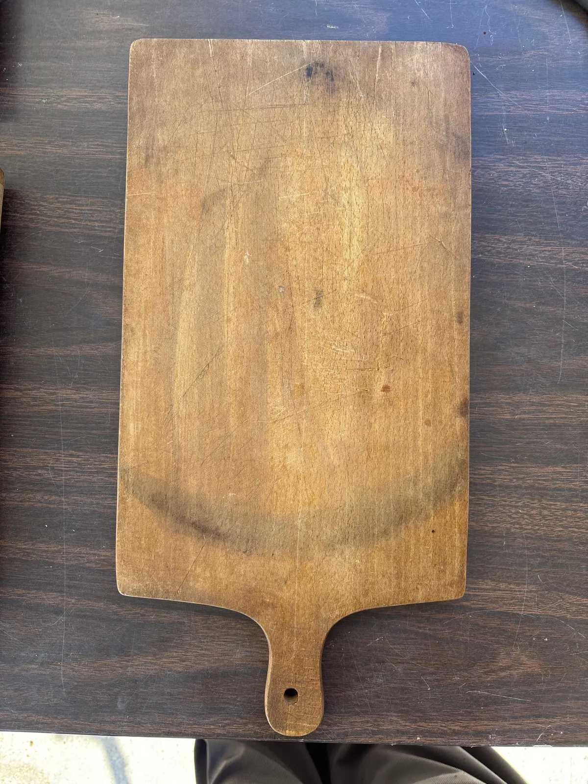 Thin Beech Wood Cutting Board With Handle 1