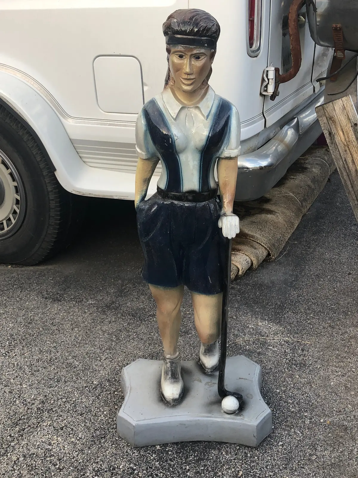Aluminum Statue Of Golfing Lady 1