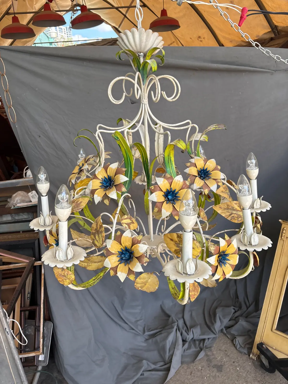 Tolle Painting Tin Floral Chandelier 1