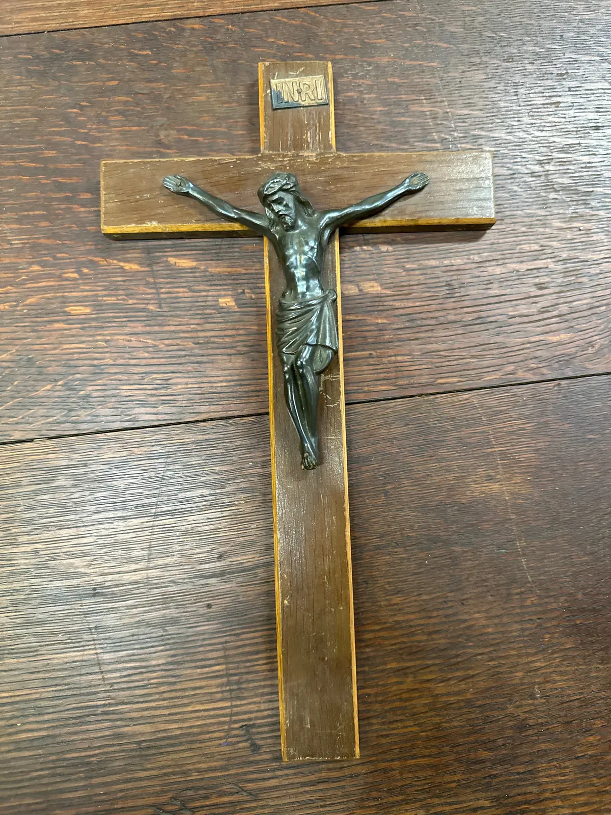 Crucifix With Dark Metal Corpus 1