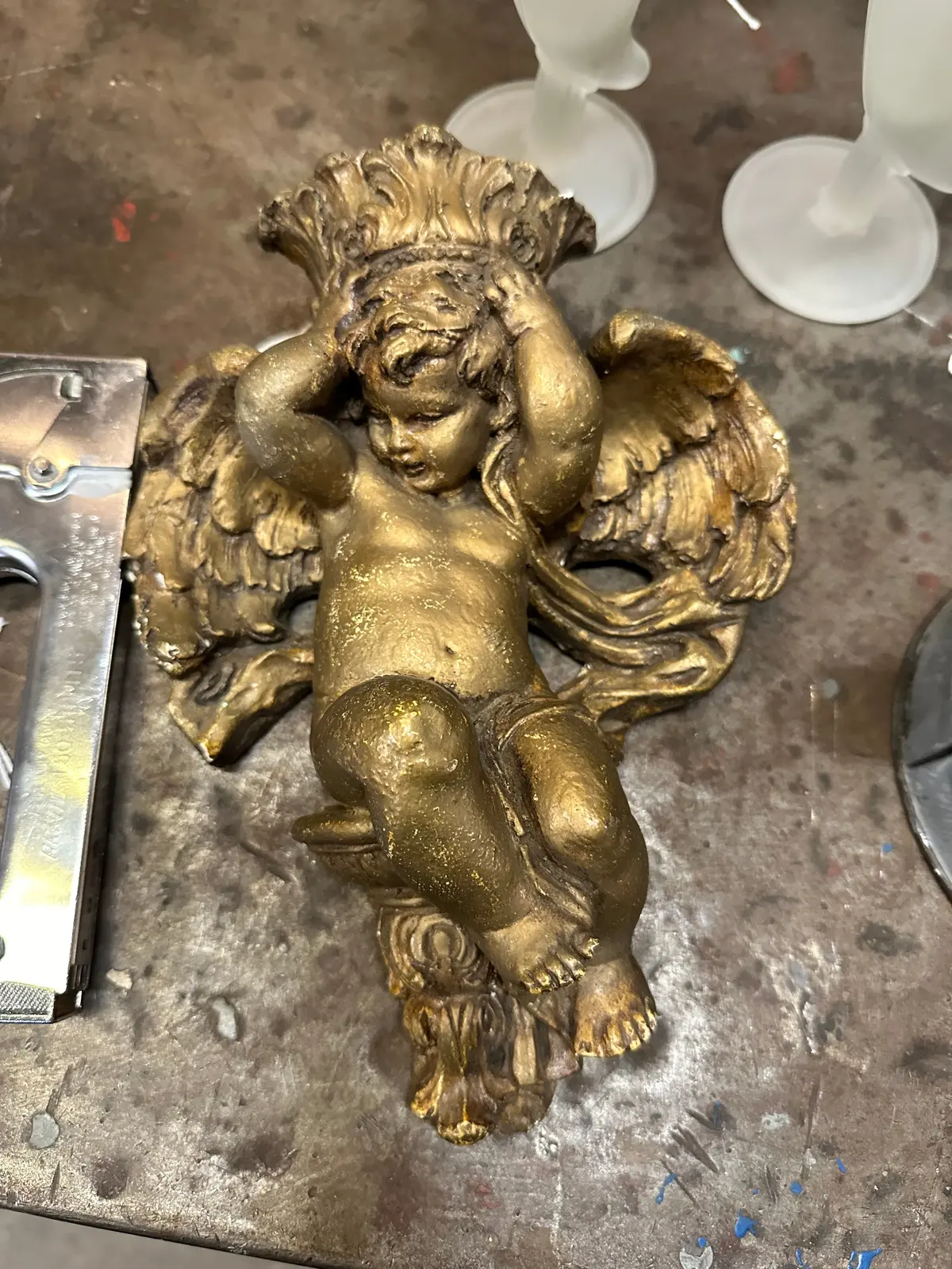 Gold Angel Wall Figure 1